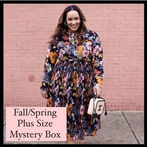 FALL/SPRING PRINTS PLUS SIZE MYSTERY BOX (5 ITEMS)